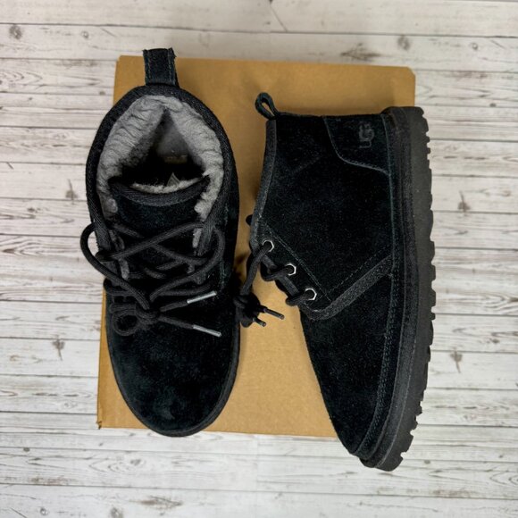 UGG Classic Neumel | Black | Size 5W | 88276 - Picture 3 of 16